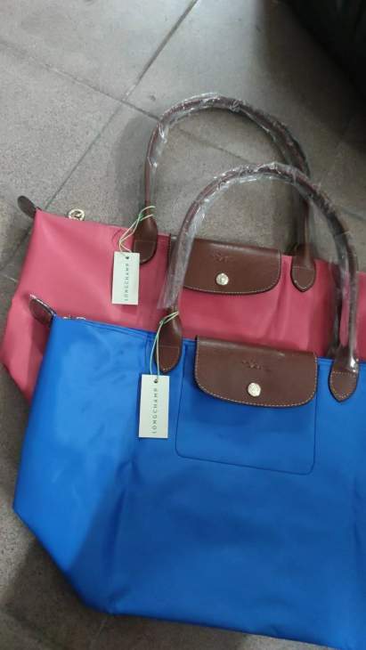Picture of Longchamp Handbags _SKUfw186540495fw